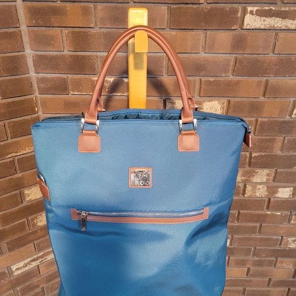 DVF Diane Von Furstenberg padded nylon large weekend tote luggage bag with strap - Picture 2 of 12